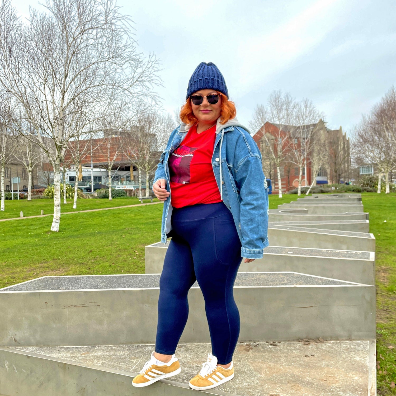 Squat Proof Short Leggings - Navy - Snag Canada