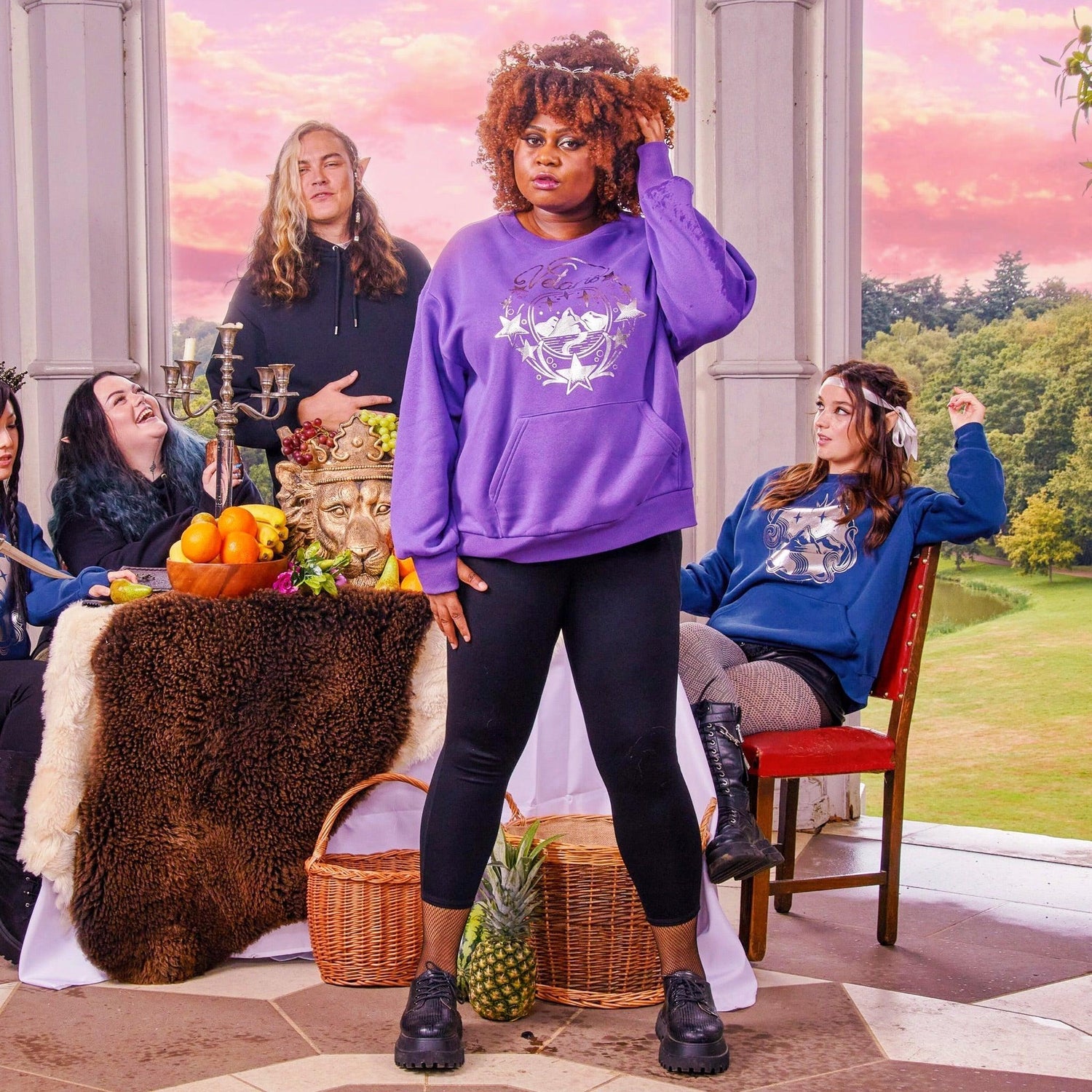 ACOTAR Crew Neck Sweatshirt - Velaris - Snag Canada