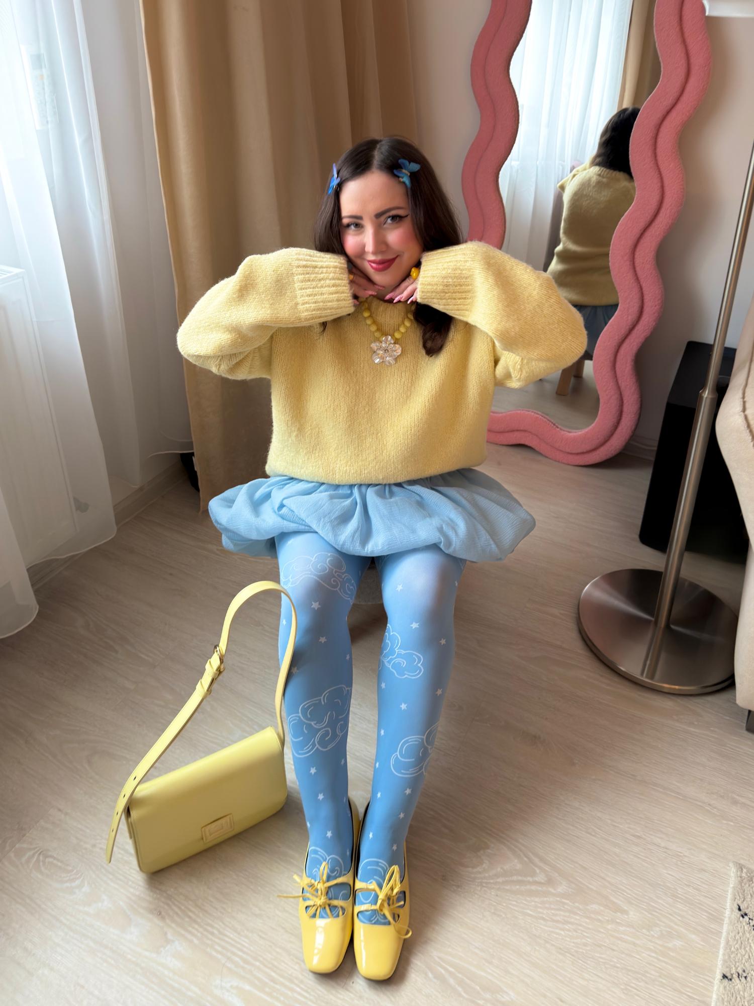 80 Denier Opaque Tights - Woodcut Clouds