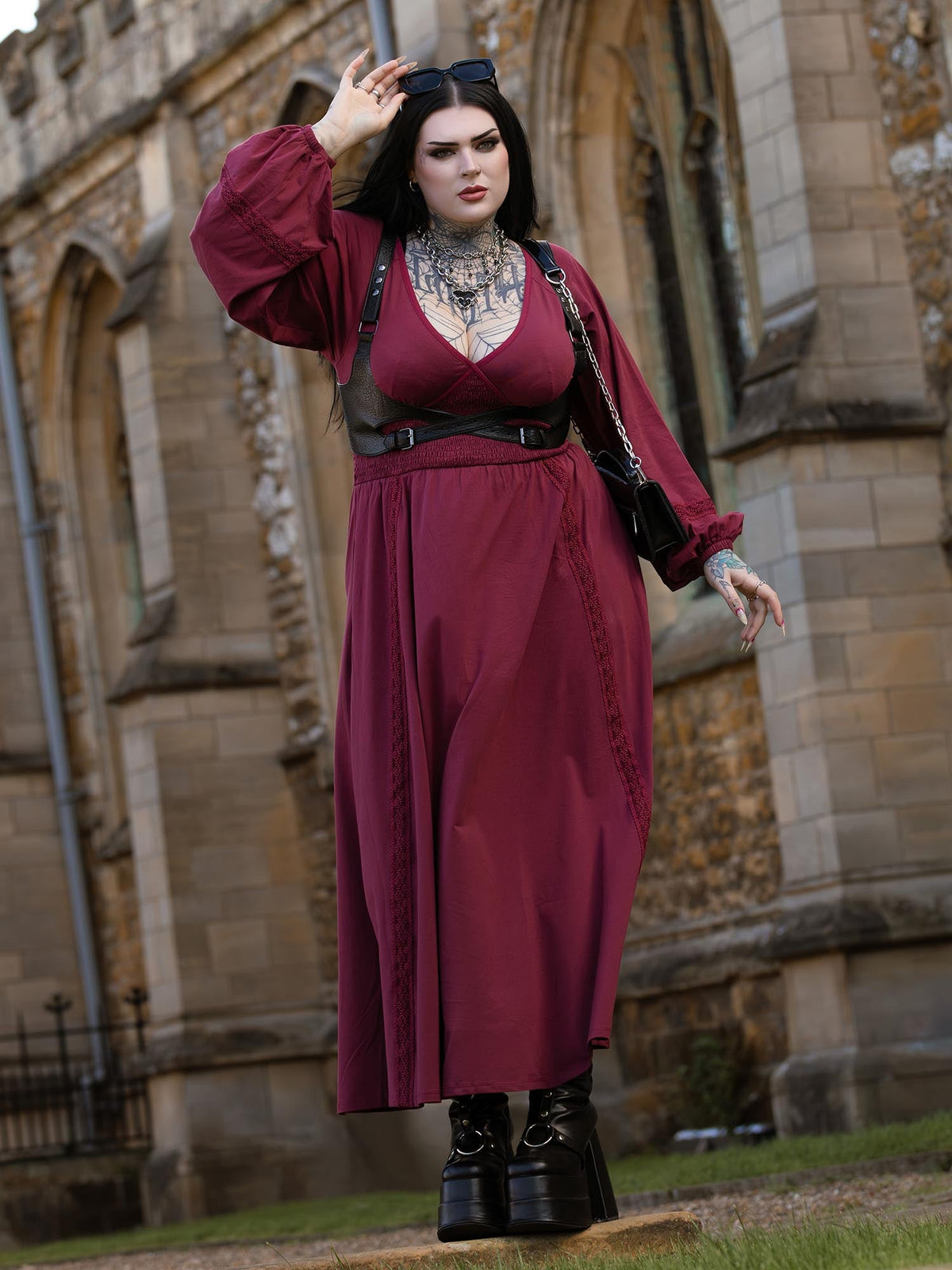 Ellis - 5ft 7 - Size F
