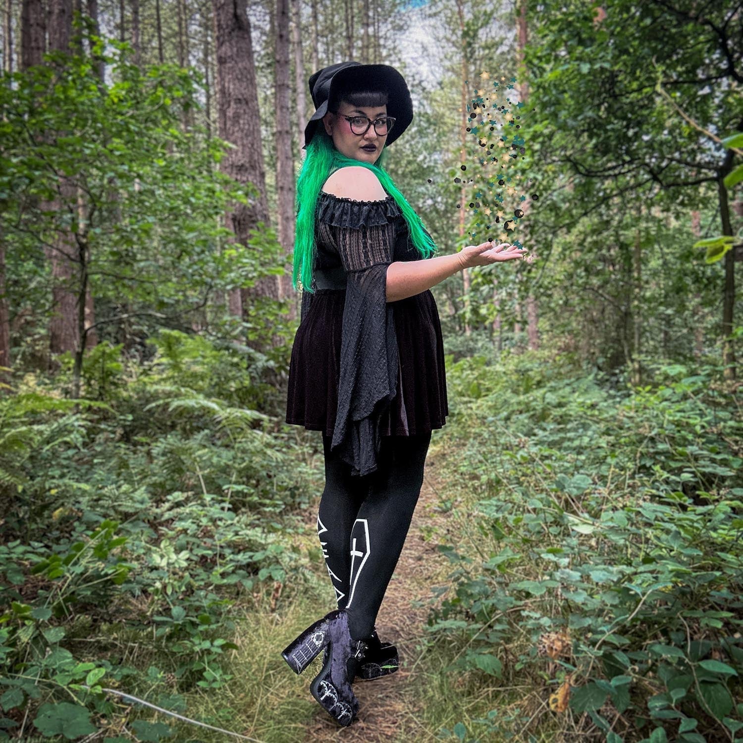 Dead Inside Tights | Goth Coffin Slogan Tights | Snag – Snag Canada