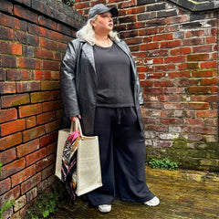 Hannah - 5ft 7 - Size G