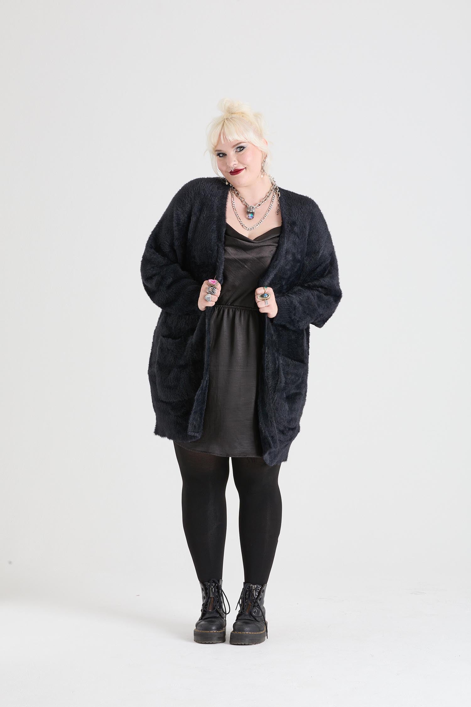 Oversized Fluffy Cardigan | Cosy Knitwear | Snag – Snag Canada