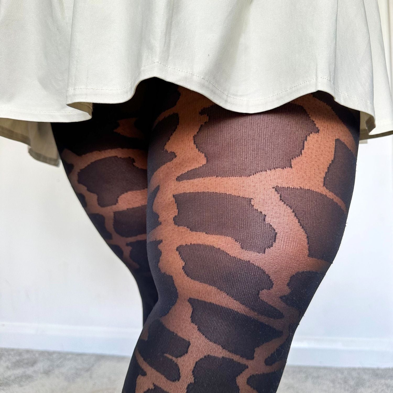 Your HighNess Giraffe Print Tights