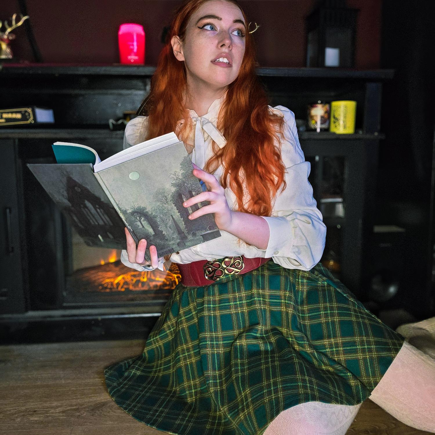 Plaid Mini-Flare Skirt - Glenfern