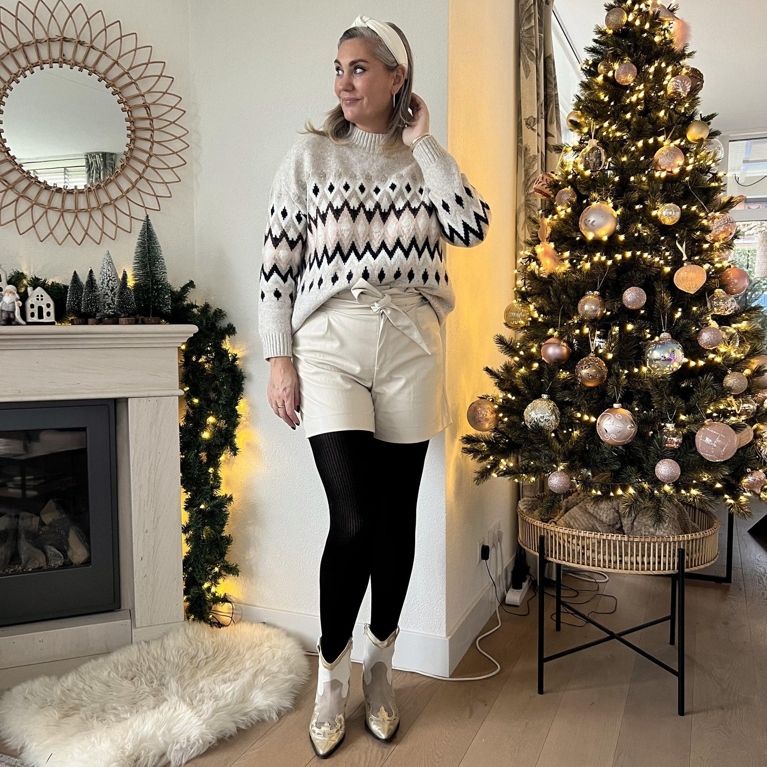 Ribbed Cashmere Tights - Black - Snag Canada